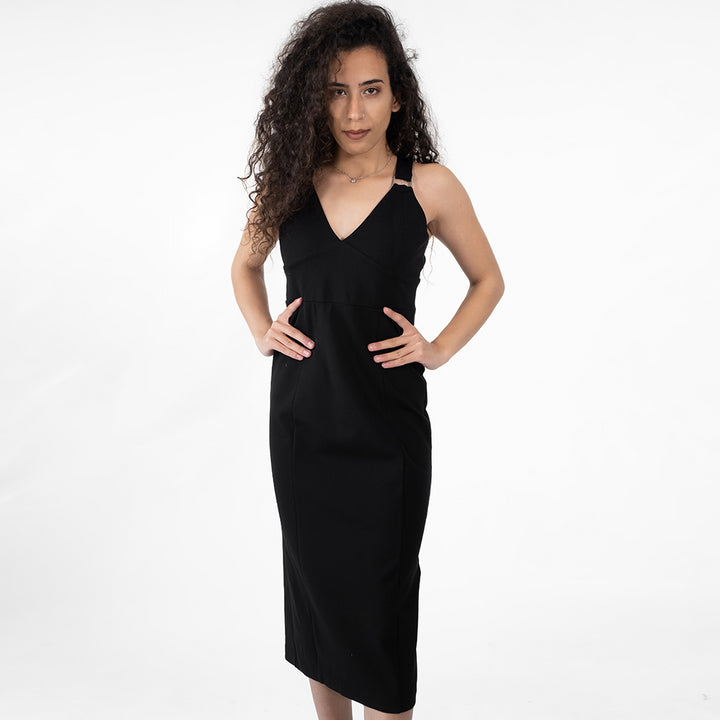 فستان مزين بابزيم