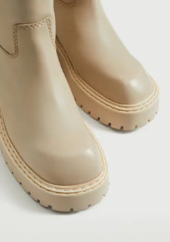 حذاء رقبة طويلة