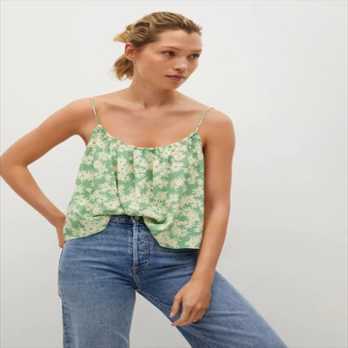 بلوزة بدون اكمام