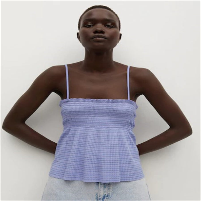 بلوزة بدون أكمام