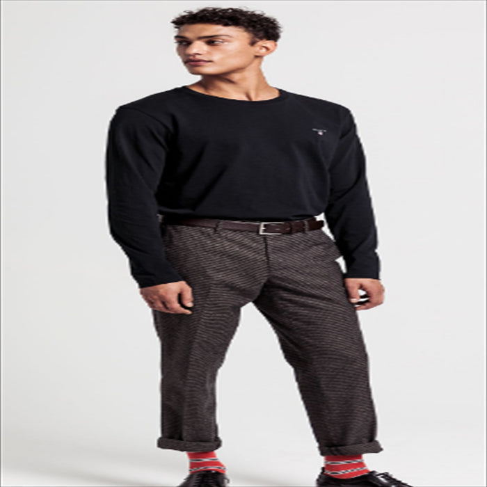 بلوزة بأكمام طويلة