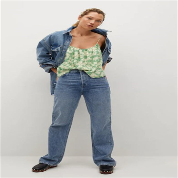 بلوزة بدون اكمام