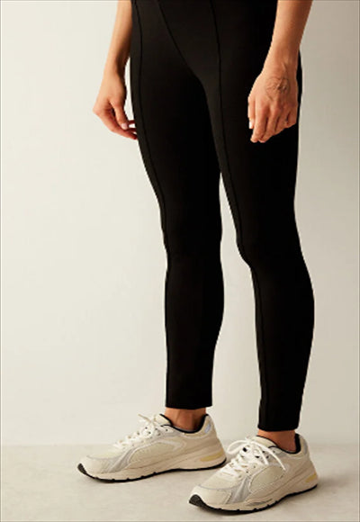 بنطال سهل الاستخدام