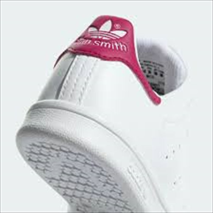 حذاء ستان سميث