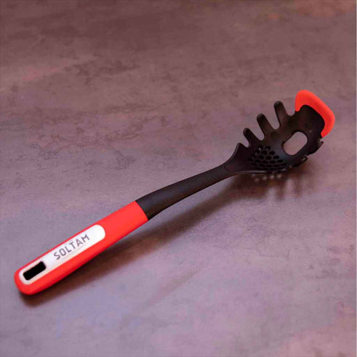 ملعقة سباغيتي