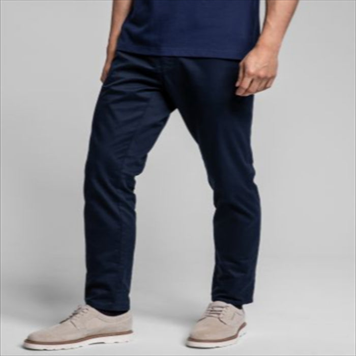 بنطال قصة ضيقة