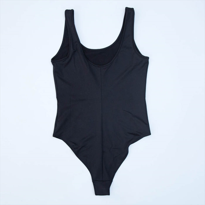 بلوزة بدون أكمام مع كبسات داخلية