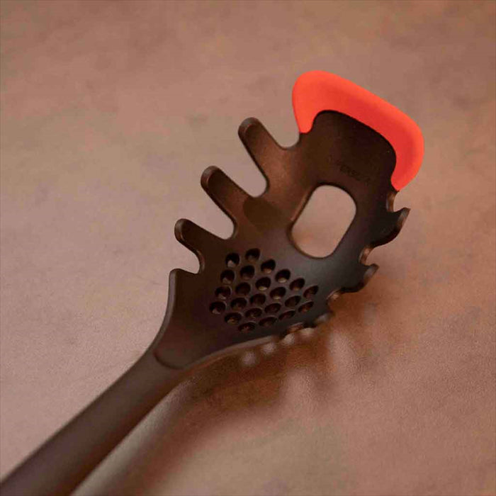 ملعقة سباغيتي